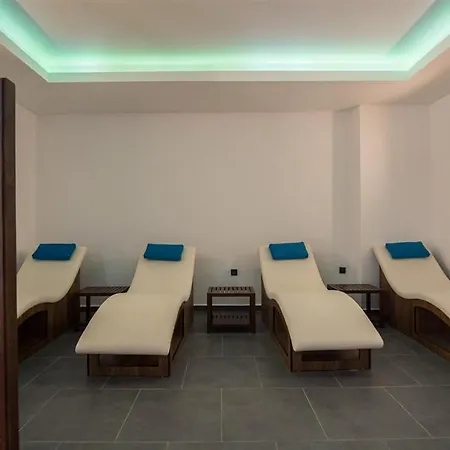 0036 Exodus In A Complex With Pool, Gym And , Mahmutlar Алания